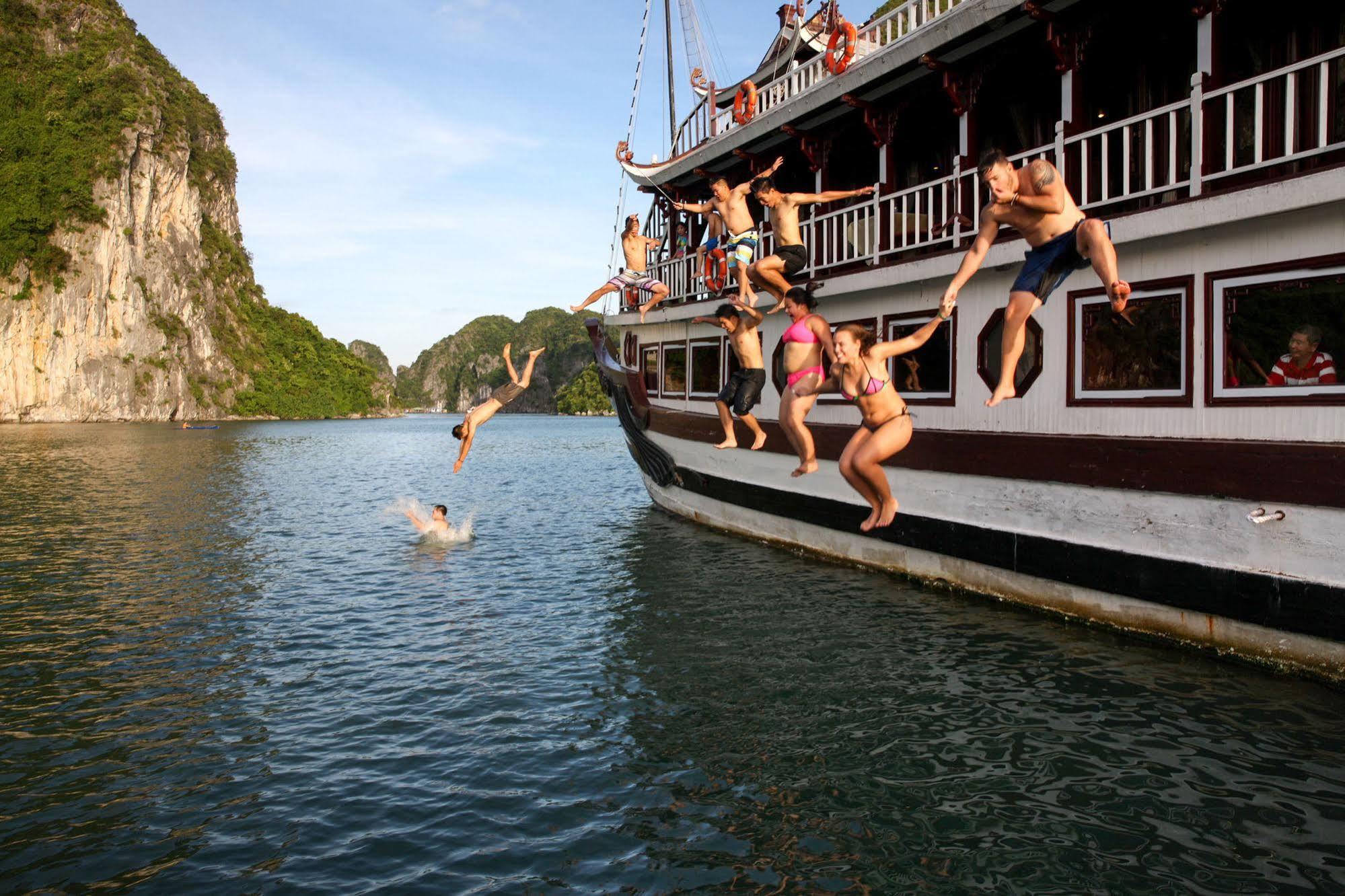 Royal Palace Cruise Ha Long Eksteriør billede