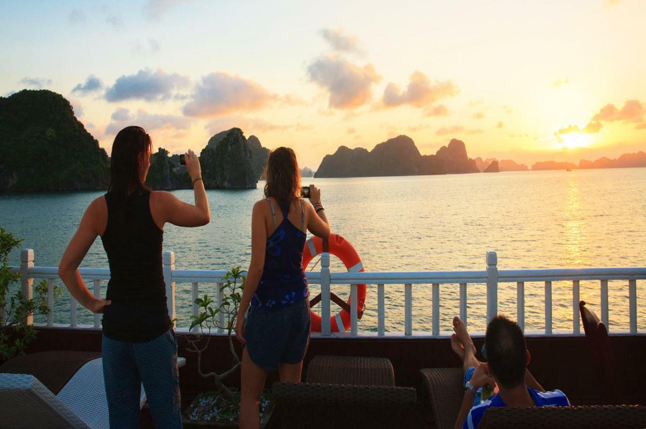 Royal Palace Cruise Ha Long Eksteriør billede